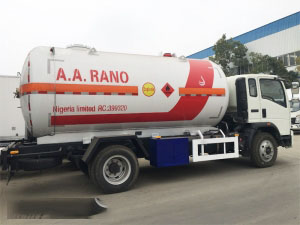 LPG Gas Transport Truck