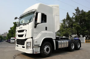 ISUZU 10 wheeler Tractor Truck