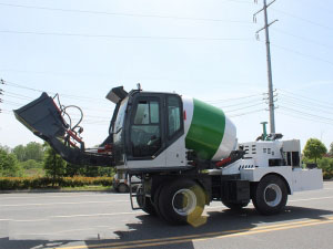 Self-loading Concrete Mixer Truck