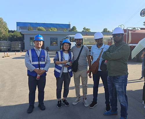 Customers from Ethiopia come to heritagetrucksolution.COM and visit our factory