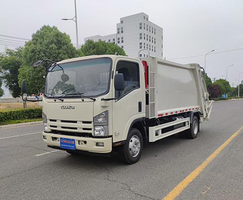 One Unit of ISUZU 700P Compactor Garbage Truck Ship to Grenada