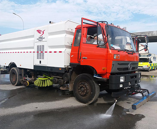 Road sweeper Truck