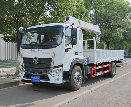 One unit of FOTON 15ton Cargo Truck With 6.3ton Crane Ship to Nigeria